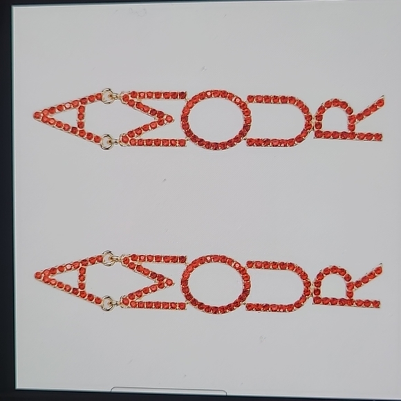 RED AMOUR Dangle Sparkly Bling Earrings (bin 2A) 3 1/2 inch x 1/2 inch W.(bin2) - Picture 3 of 4